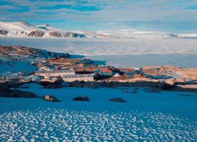 Antartide,  35a spedizione italiana. 250 partecipanti, 45 progetti di ricerca