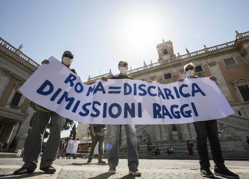 Poteri per Roma Capitale: “Dietro la recita il Pd e il fuoco amico su Raggi” Poteri per Roma Capitale: “Dietro la recita il Pd e il fuoco amico su Raggi”