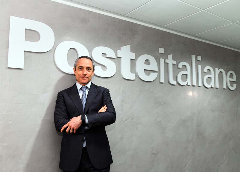 Galleria foto 'Prime le Poste, poi Fs e Luxottica: chi ha assunto di più in Italia' - foto 1