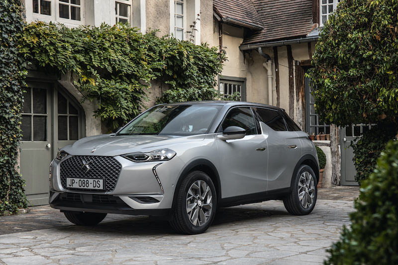 DS 3 Crossback E-TENSE: apre le porte al mondo dei veicoli elettrici DS 3 Crossback E-TENSE: apre le porte al mondo dei veicoli elettrici