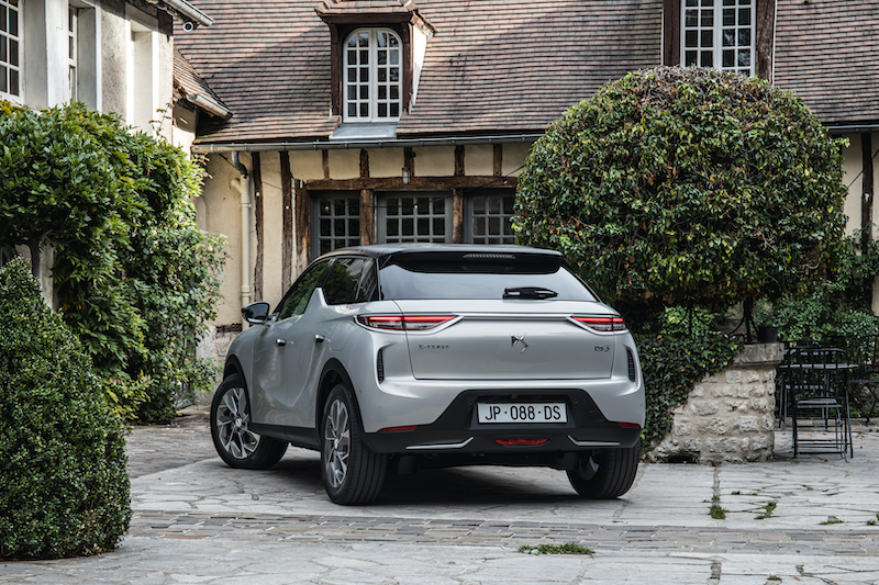 DS 3 Crossback E-TENSE: apre le porte al mondo dei veicoli elettrici DS 3 Crossback E-TENSE: apre le porte al mondo dei veicoli elettrici