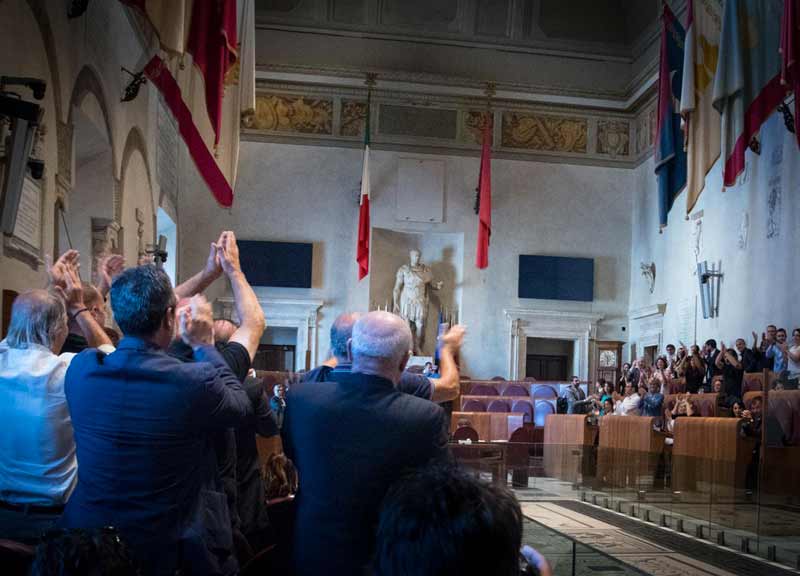 Quando la Giunta Raggi tollera l’illegalità. L’analisi di Cristina Grancio Quando la Giunta Raggi tollera l’illegalità. L’analisi di Cristina Grancio