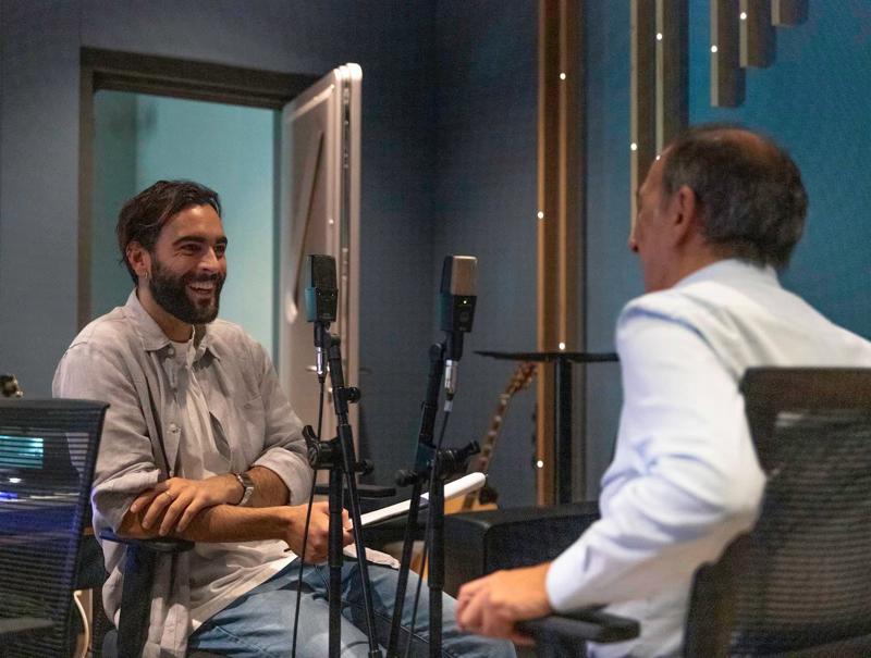 Beppe Sala intervistato da Marco Mengoni: “Milano? Aperta e internazionale” Beppe Sala intervistato da Marco Mengoni: “Milano? Aperta e internazionale”