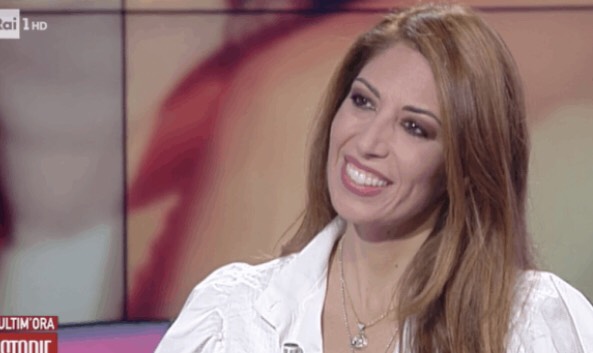 Lavinia Biagiotti parla di sua madre Laura e di quel bigliettino sul cuscino Lavinia Biagiotti parla di sua madre Laura e di quel bigliettino sul cuscino