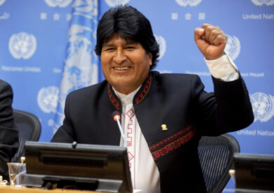 Bolivia: 30 feriti negli scontri contro la rielezione di Morales