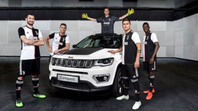 Jeep® sceglie il SUV Compass per festeggiare i 122 anni della Juventus