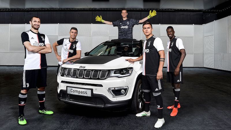 Jeep® sceglie il SUV Compass per festeggiare i 122 anni della Juventus Jeep® sceglie il SUV Compass per festeggiare i 122 anni della Juventus