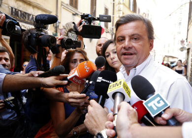 “Governo? Branco di dilettanti”. Calenda (Siamo Europei) scatenato