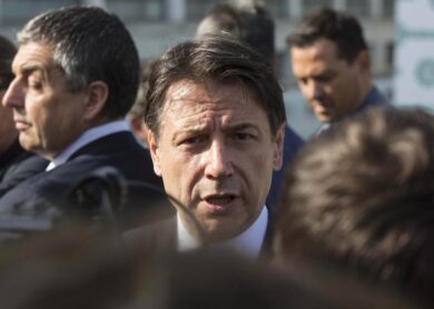 Ex Ilva, Conte: “Arcelor rispetti i patti. No alla scusa dello scudo penale”