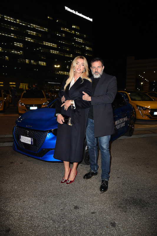 Parte da Milano l’elettrificazione della mobilità firmata Peugeot