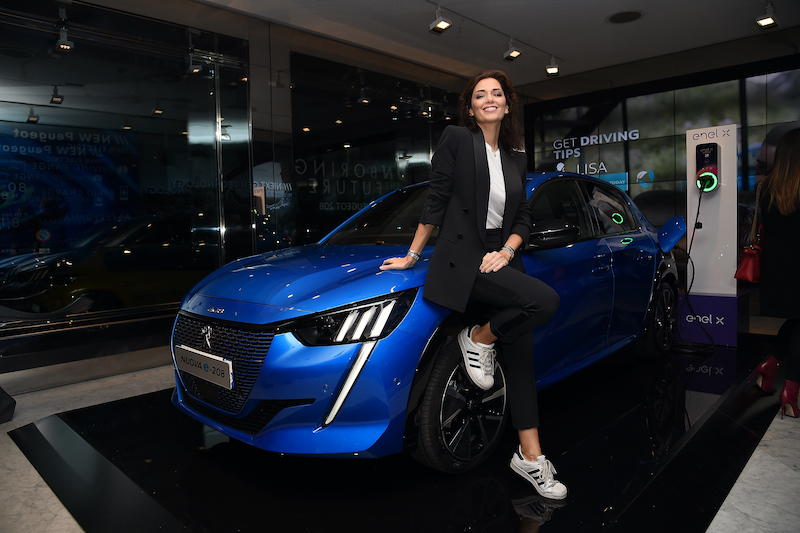 Parte da Milano l’elettrificazione della mobilità firmata Peugeot