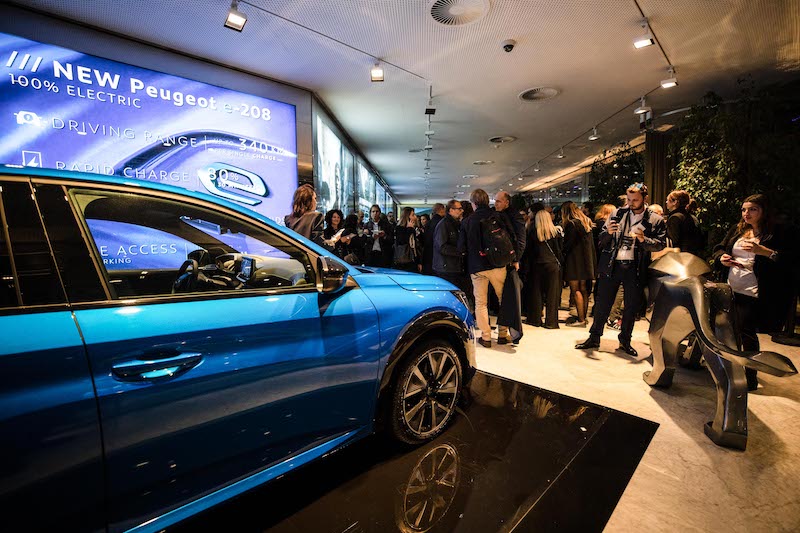 Parte da Milano l’elettrificazione della mobilità firmata Peugeot