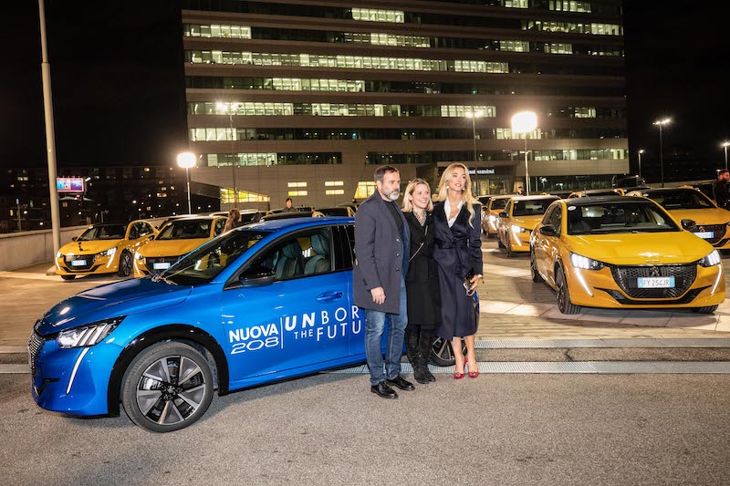 Parte da Milano l’elettrificazione della mobilità firmata Peugeot