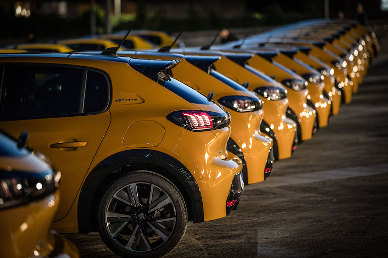 Parte da Milano l’elettrificazione della mobilità firmata Peugeot