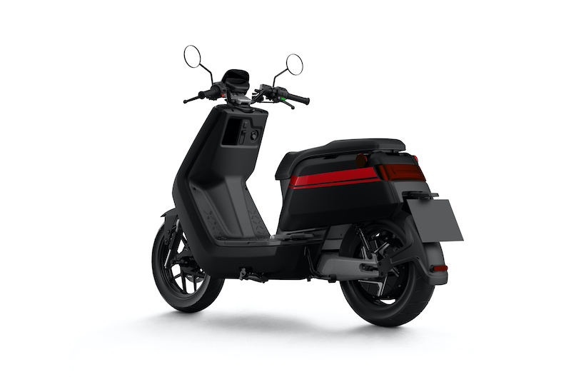 A EICMA NIU svela tre nuovi e-scooter e una bicicletta elettrica A EICMA NIU svela tre nuovi e-scooter e una bicicletta elettrica
