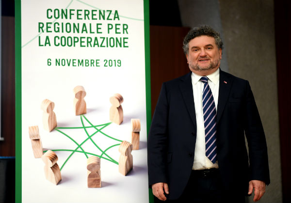 Cooperazione, prima conferenza regionale. Priorità: vincere sfida innovazione Cooperazione, prima conferenza regionale. Priorità: vincere sfida innovazione