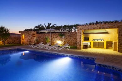 Aumentano i pensionati che comprano. Case vacanza e qualità abitativa al top