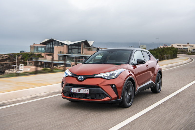 Toyota C-HR, debutta il nuovo motore Full Hybrid Electric Toyota C-HR, debutta il nuovo motore Full Hybrid Electric