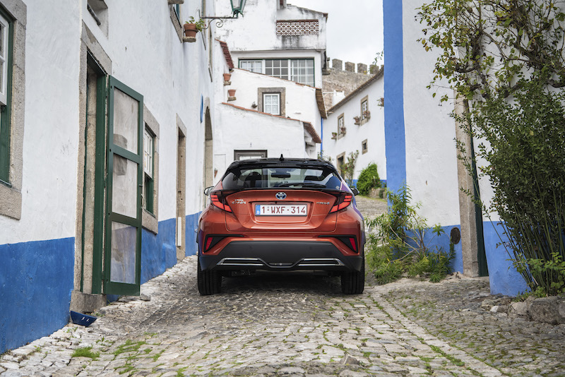 Toyota C-HR, debutta il nuovo motore Full Hybrid Electric Toyota C-HR, debutta il nuovo motore Full Hybrid Electric