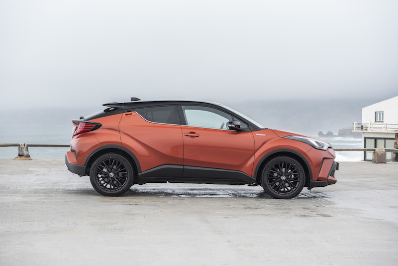 Toyota C-HR, debutta il nuovo motore Full Hybrid Electric Toyota C-HR, debutta il nuovo motore Full Hybrid Electric