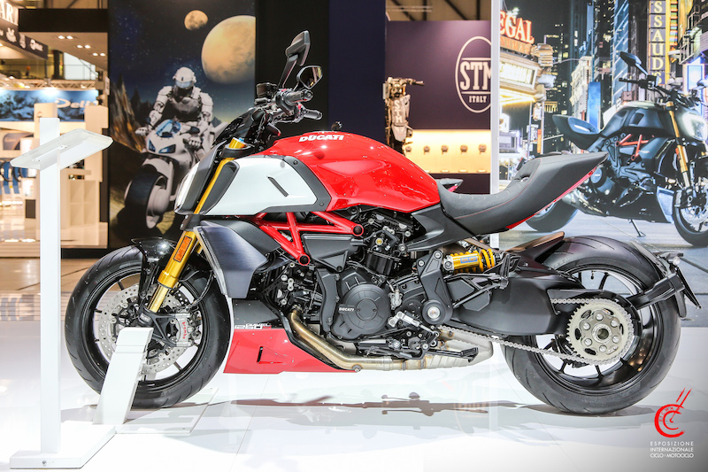 Ducati a EICMA presenta le nuove Panigale V2, Panigale V4 e Streetfighter V4