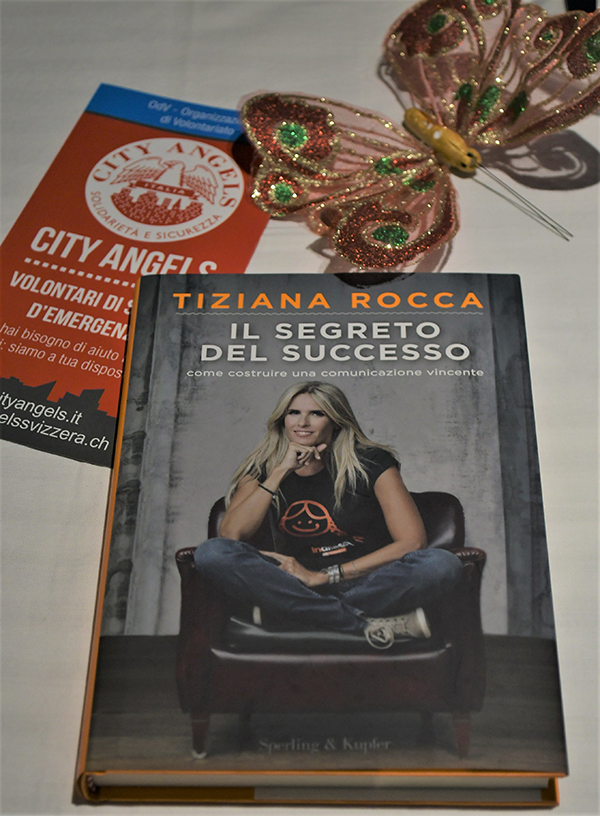 Tiziana Rocca ha presentato il suo libro “Il segreto del successo”. Tiziana Rocca ha presentato il suo libro “Il segreto del successo”.