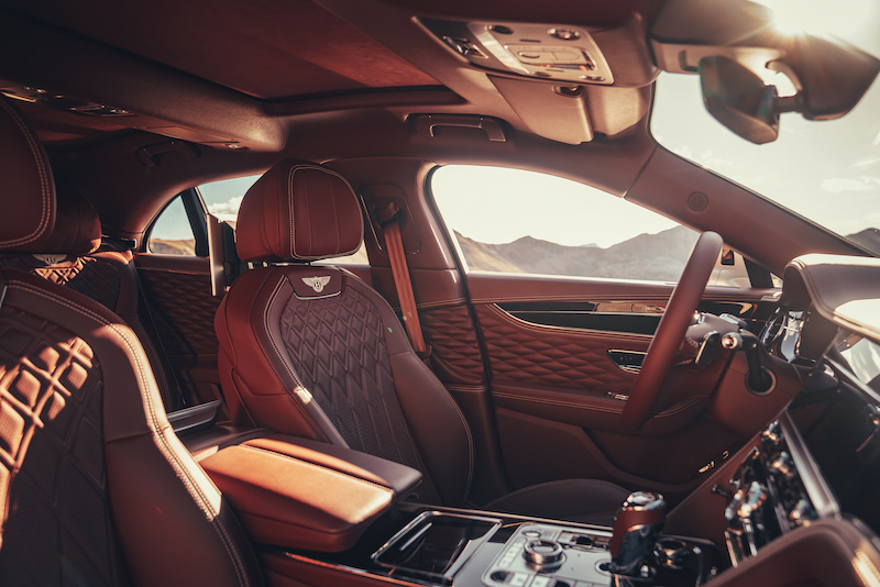 Nuova  Bentley Flying Spur, quando  il lusso incontra la sportività