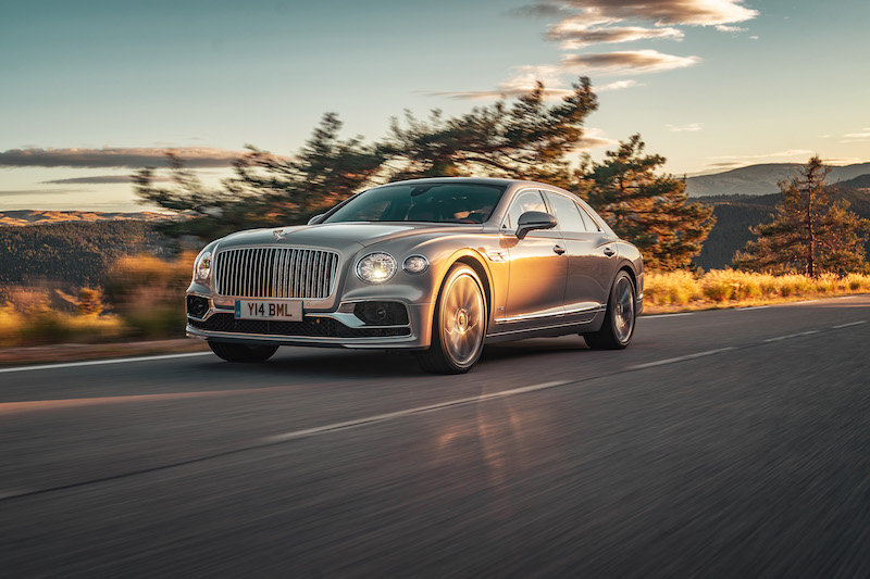 Nuova  Bentley Flying Spur, quando  il lusso incontra la sportività