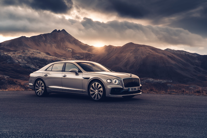 Nuova  Bentley Flying Spur, quando  il lusso incontra la sportività