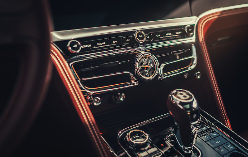 Nuova  Bentley Flying Spur, quando  il lusso incontra la sportività
