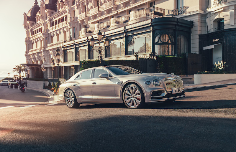 Nuova  Bentley Flying Spur, quando  il lusso incontra la sportività