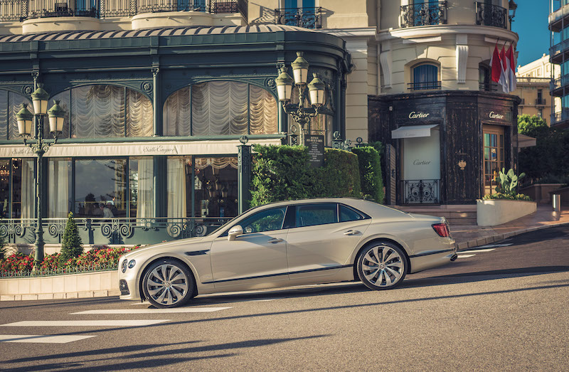 Nuova  Bentley Flying Spur, quando  il lusso incontra la sportività