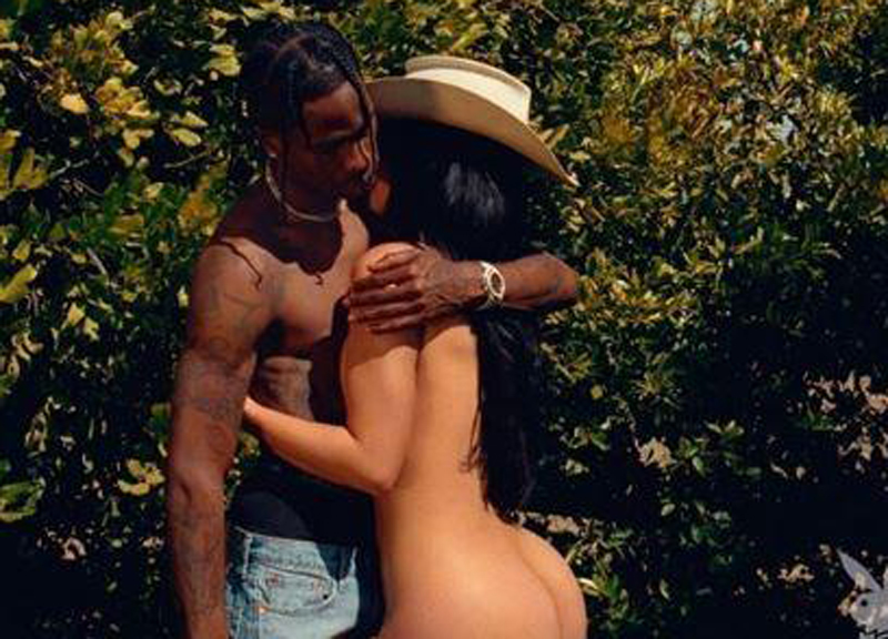 ANGELINA JOLIE POSA SENZA VELI A 44 ANNI: “IL MIO CORPO..” Le foto delle Vip ANGELINA JOLIE POSA SENZA VELI A 44 ANNI: “IL MIO CORPO..” Le foto delle Vip