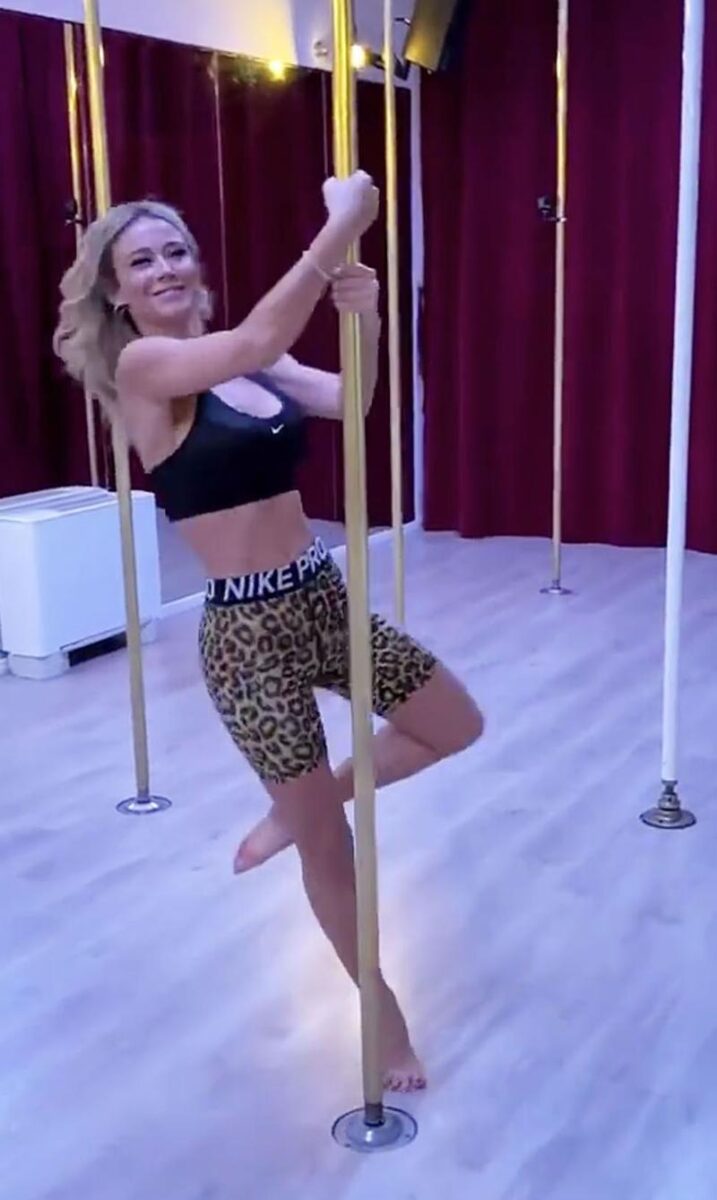 Diletta Leotta ad Affari: “La lezione di pole dance? Divertente, ma sono abbastanza negata..”