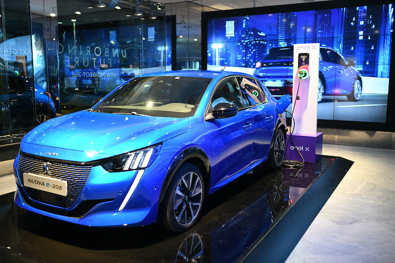In casa Peugeot va in scena elettrificazione della mobilità In casa Peugeot va in scena elettrificazione della mobilità