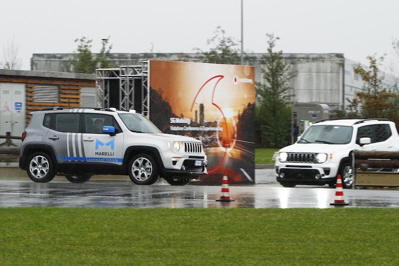 Vodafone presenta quattro soluzioni di guida assistita su rete 5G Vodafone presenta quattro soluzioni di guida assistita su rete 5G