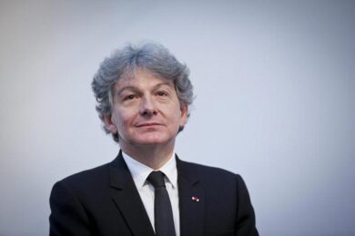 Commissione Ue senza pace: il francese di Breton passa coi voti della destra