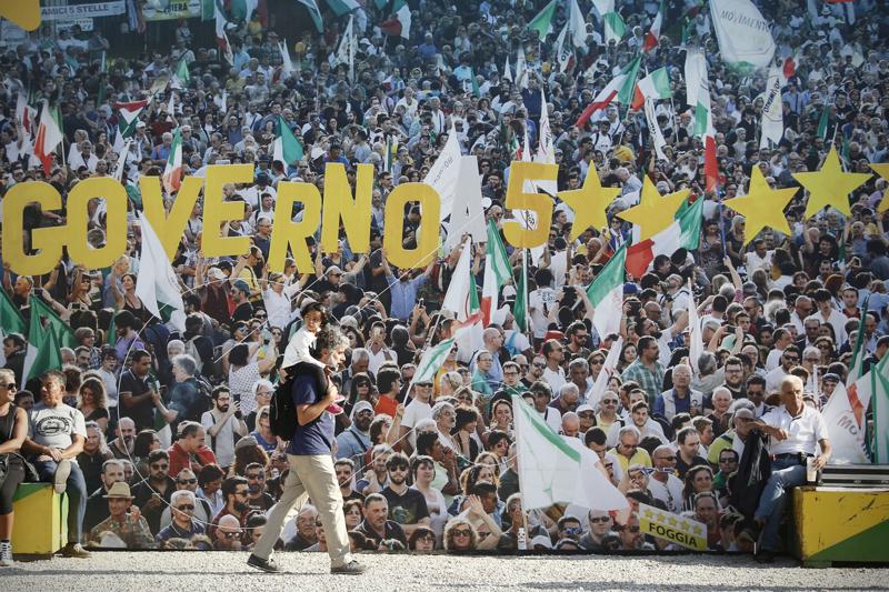 Viaggio nella crisi dei 5 Stelle. Non solo Ilva. E il governo rischia Viaggio nella crisi dei 5 Stelle. Non solo Ilva. E il governo rischia