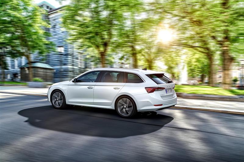 Skoda.Octavia compie 60 anni, la nuova generazione è la “più bella di sempre”