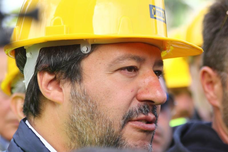 Scuole medie, no alla “ruspa” di Salvini. Ma vanno riformate Scuole medie, no alla “ruspa” di Salvini. Ma vanno riformate
