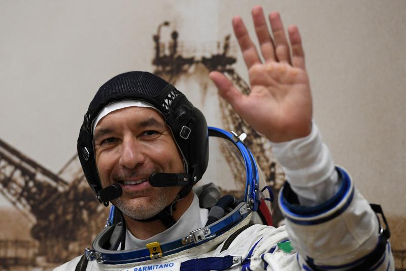 Spazio: Parmitano uscito da Iss, passeggiata spaziale Spazio: Parmitano uscito da Iss, passeggiata spaziale
