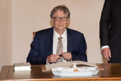 Bill Gates supera Jeff Bezos come persona piu’ ricca del pianeta