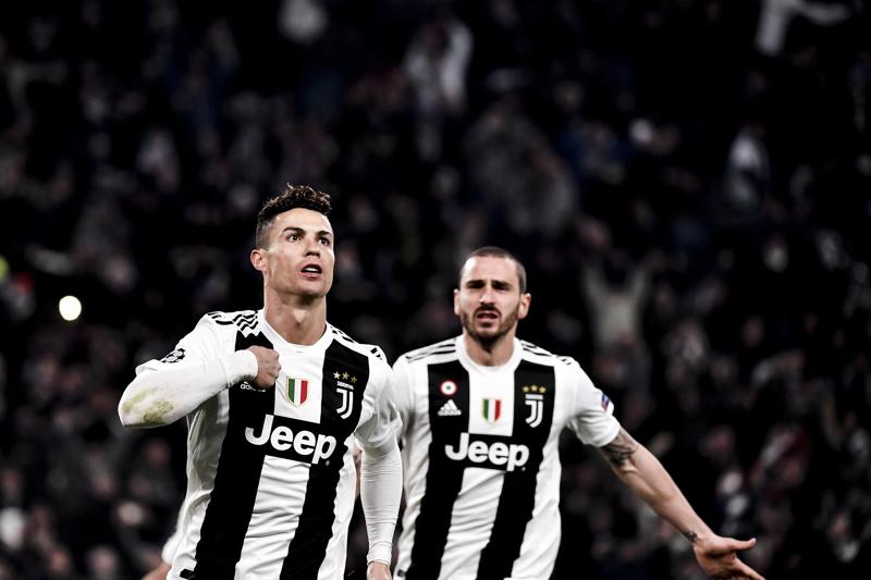 Juventus, Bonucci per sempre! Ufficiale: rinnovo di contratto. E dopo di lui.. Juventus, Bonucci per sempre! Ufficiale: rinnovo di contratto. E dopo di lui..