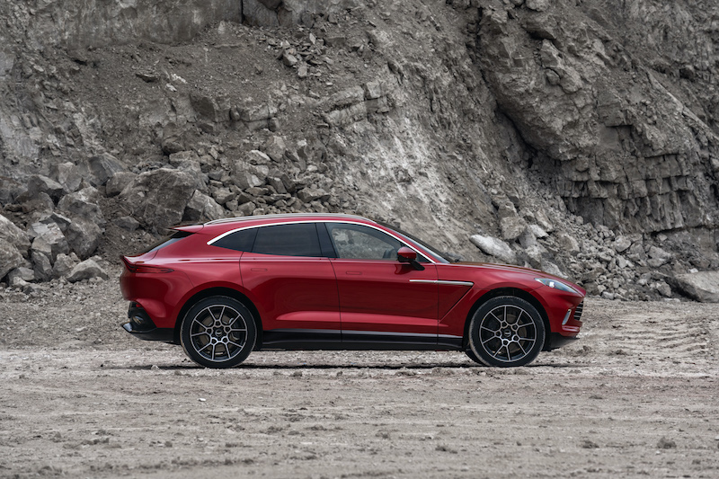 Pneumatici speciali Pirelli per il nuovo suv Aston Martin DBX Pneumatici speciali Pirelli per il nuovo suv Aston Martin DBX