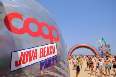 Jova Beach Tour, le 500mila bottigliette di plastica ora sono tshirt sportive
