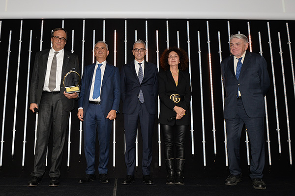 Premio EY imprenditore dell’anno 2019: vince Massimo Perrotti di Sanlorenzo Premio EY imprenditore dell’anno 2019: vince Massimo Perrotti di Sanlorenzo