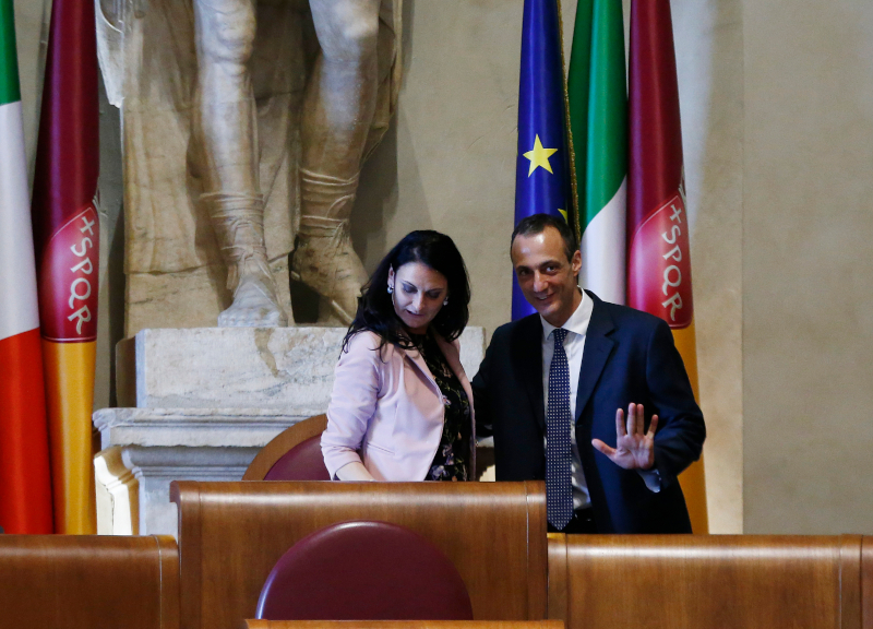 Stadio Roma, De Vito torna in Campidoglio. Opposizioni chiedono passo indietro Stadio Roma, De Vito torna in Campidoglio. Opposizioni chiedono passo indietro