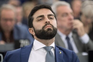 La Lega affonda il piano di Silvio: “Nel PPE? Assolutamente no. Mai”