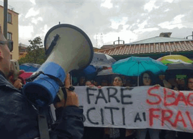 Le sardine valgono tra il 4 e il 6%. Pescano voti da M5S e astensione