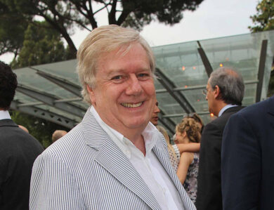 Aderenza alla terapia: Claudio Lippi testimonial di “Io aderisco, tu che fai?”